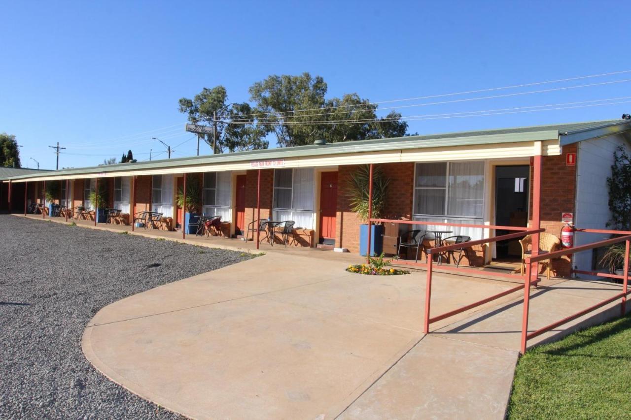 Cross Roads Motel Cobar Eksteriør billede